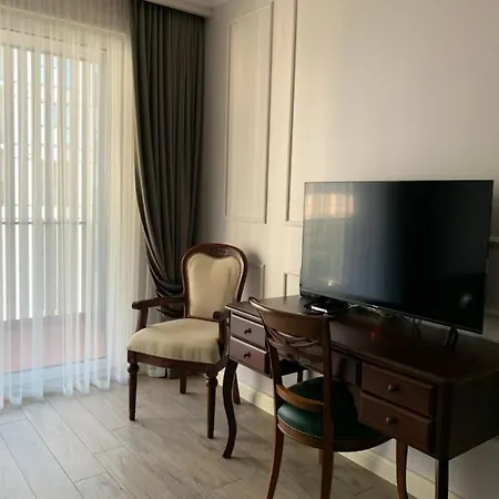 City Aparthotel *